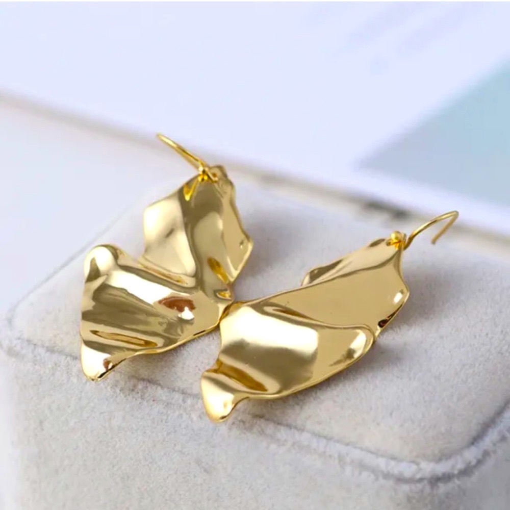 ALEXIS BITTAR Gold Crumpled Wire Drop Earrings - Picture 7 of 13